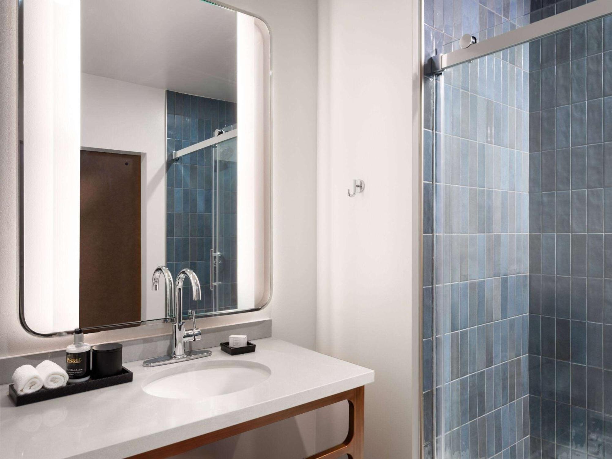 Origin Kansas City Riverfront, A Wyndham Hotel Extérieur photo